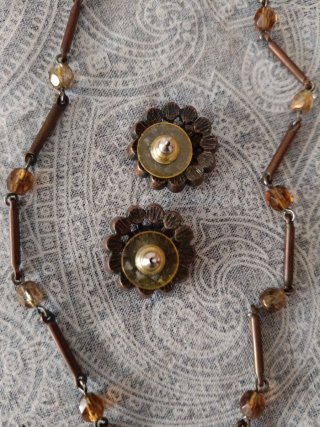 Conjunto bisutería: gargantilla y pendientes