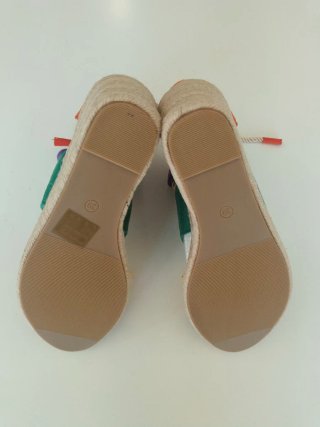 Sandalias NUEVAS cuña esparto multicolor T.39