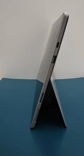 Microsoft Surface Pro 7+