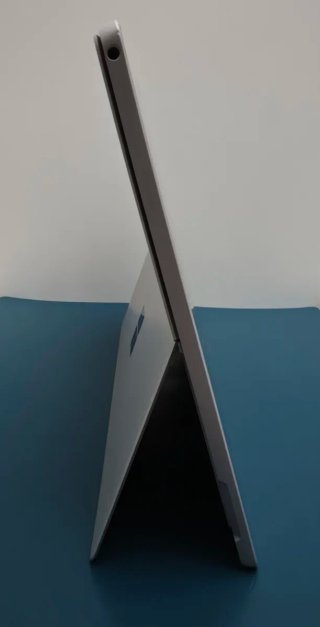 Microsoft Surface Pro 7+