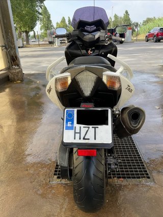Yamaha T-MAX 530 ABS 2014 con Akrapovik