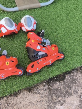Patines Talla 33-35 Rojos Ferrari
