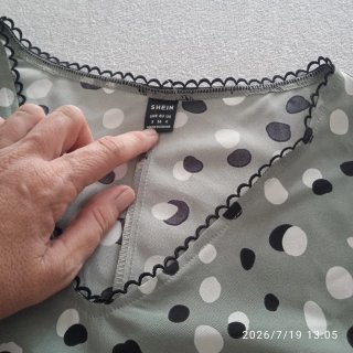 Vestidos de entretiempo lunares y hojas