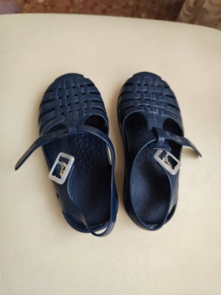 Cangrejeras niño azul