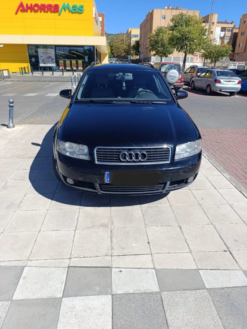Audi A4 2003 - foto 1