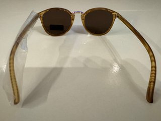 Gafas de sol Steve Madden efecto madera
