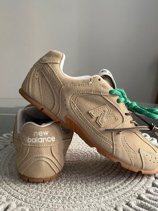 New Balance x Miu Miu Beige/Marrón