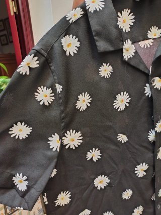 Camisa estampada flores hombre