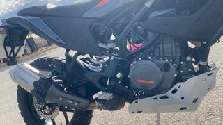 KTM 390 Adventure Negra y Naranja
