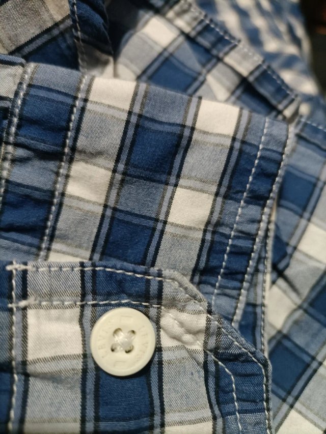 Camisa Levi's cuadros azul y blanco Talla M