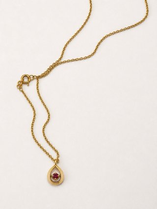 Collar bañado oro 18k con rubí