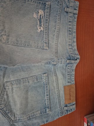 Pull&Bear Pantalón Corto Roto Talla 46