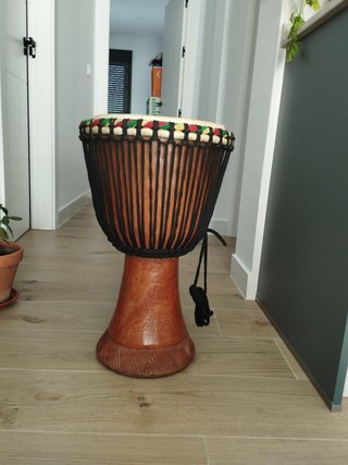 Djembe africano artesanal semiprofesional