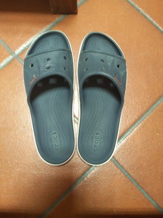 Ciabatte Crocs Blu Usate
