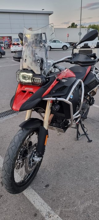 BMW F800GS Adventure Moto Negra/Roja