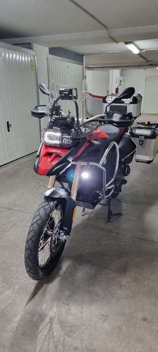 BMW F800GS Adventure Moto Negra/Roja