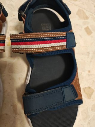 Sandalias niño azul y marrón