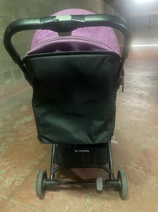 Cochecito de bebé morado