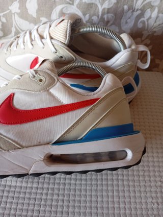 Nike Air Max Dawn Beige/Rojo