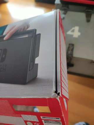 Nintendo Switch Viola e Giallo
