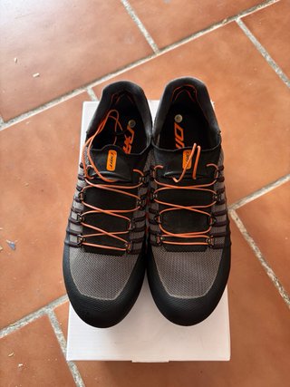 Zapatillas carretera DMT Pogi
