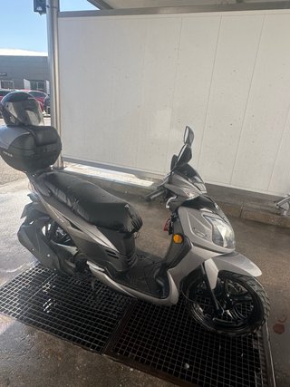 Moto Scooter SYM SR 125 C