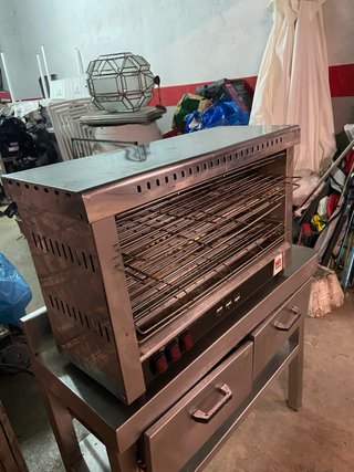 Tostador HR 3 pisos ancho en perfecto estado