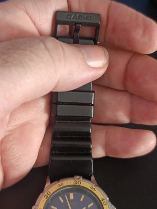 Reloj Casio Vintage Analógico Digital Dorado/Plate