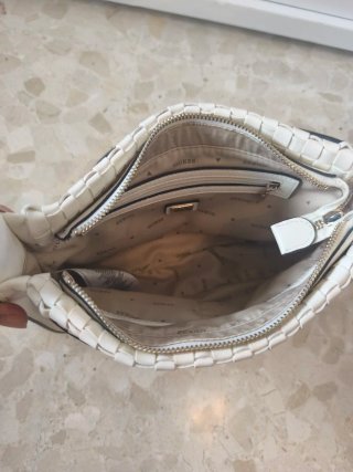 Bolso Guess Blanco. 100% Original. Sólo envío