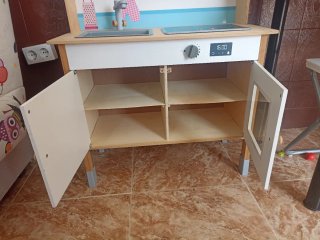 Cocinita de madera para niños con accesorios