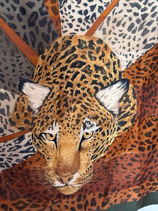 Pañuelo estampado leopardo