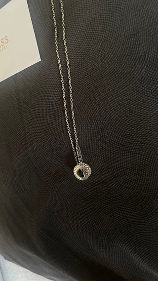Collar Guess Plata