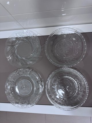 Juego 4 platos de cristal con frutas y filigranas