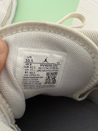 Zapatillas Jordan Talla 42.5 Beige/Blanco