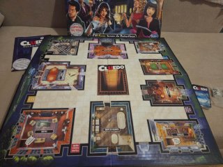 Juego de mesa Cluedo SIN ESTRENAR
