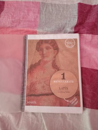Libro de latín 1°bach