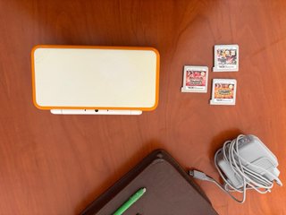 Nintendo 2DS XL