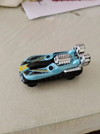 Coche Hot Wheels Avalanche Patrol
