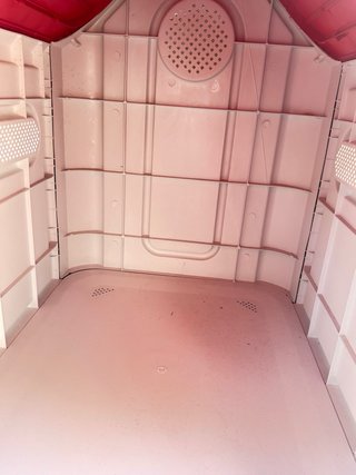 Caseta para perro gris  y roja