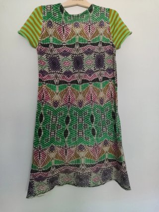 Vestido estampado con lentejuelas