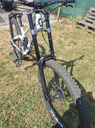 Bici DH Scott Gambler Tuned