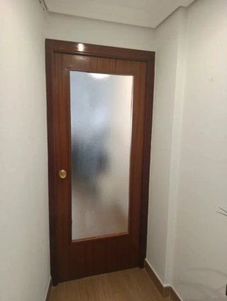 2 Puerta madera con cristal 81,5 cm