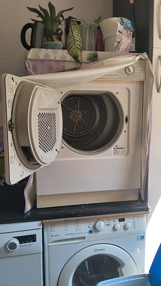 URGE: Secadora Miele EXQUISIT 400 A