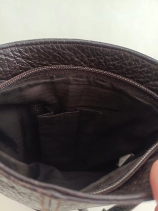 Bolso bandolera de piel marrón