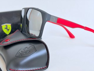 Gafas de Sol Ray-Ban Ferrari Negras Rojas