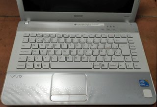 Portátil Sony Vaio VPCEA2S1E i3 Windows XP 32 Bit