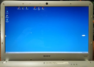 Portátil Sony Vaio VPCEA2S1E i3 Windows XP 32 Bit