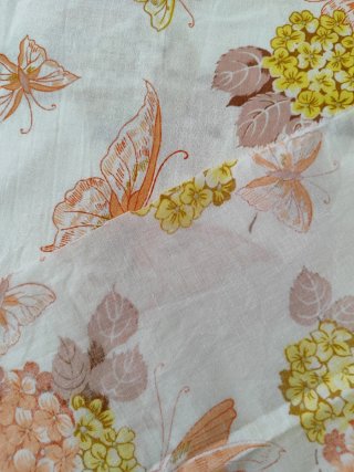 Tela vintage algodón 60s flores mariposas
