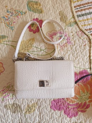 Bolso blanco Stradivarius efecto piel