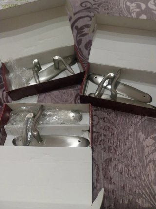 Manillas para puertas, sin estrenar